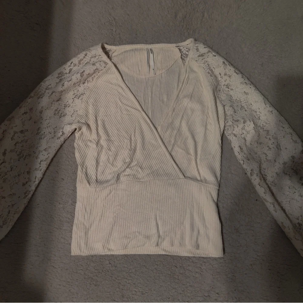 ANTHROPOLOGIE Lace Balloon Sleeve Cream Knit Faux Wrap Front Sweater Top Sz XS